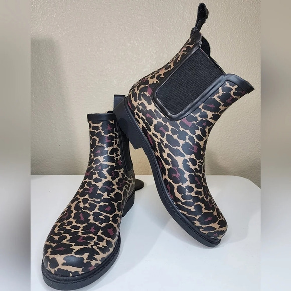 J. CREW Pull on Leopard Short Ankle Boot - Picture 10 of 11